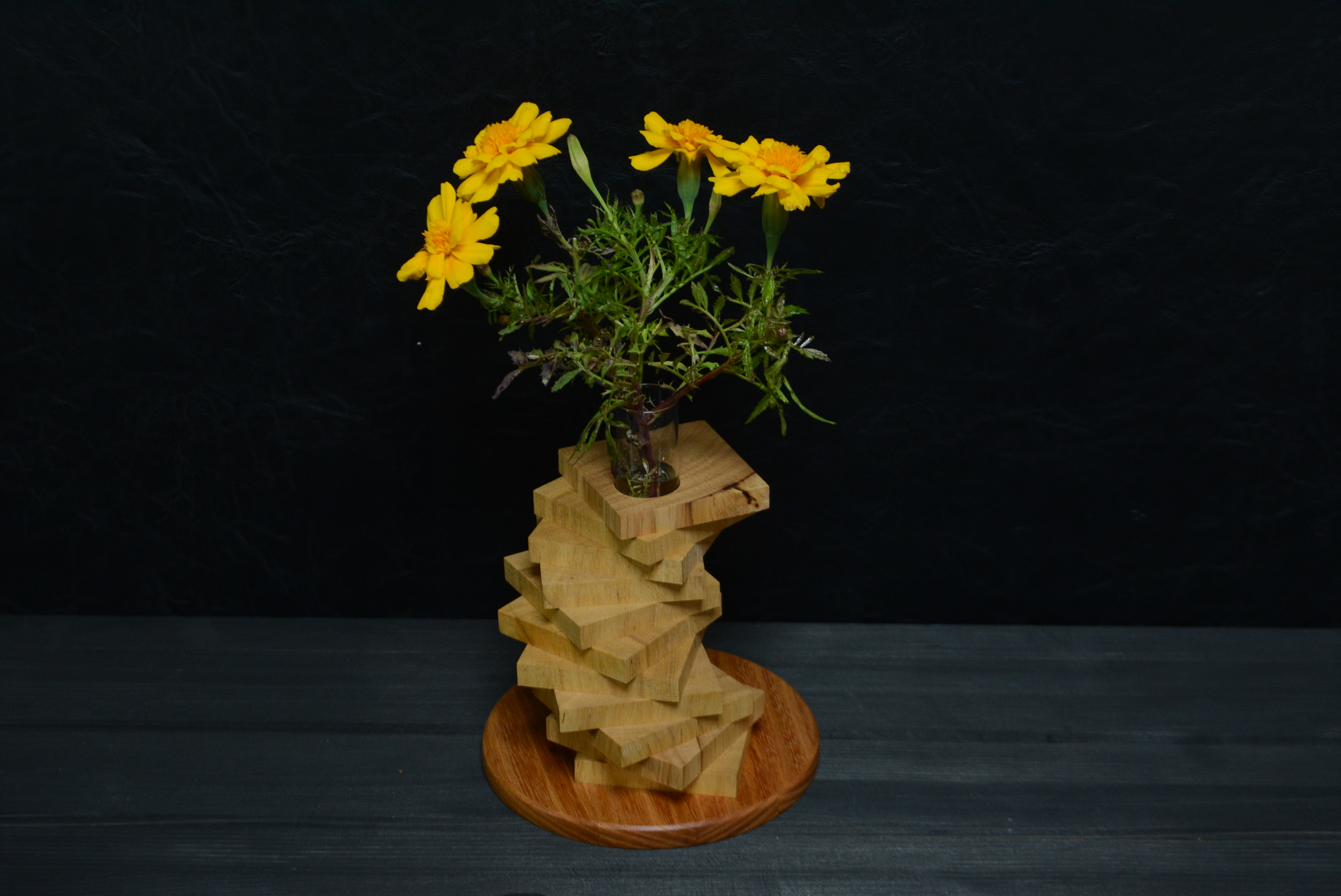 犬猫花 / 花器 花瓶 木製 一輪挿し 欅の台座